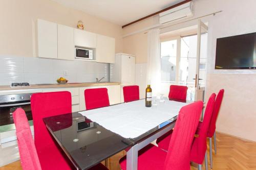 

Apartment Makarska 12211a