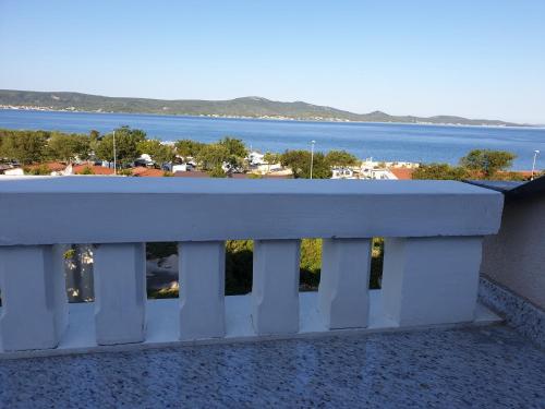 Cro Behar 2 Apartments