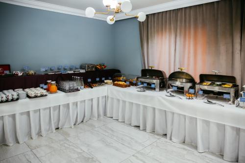 Royal Classic Hotel - image 3