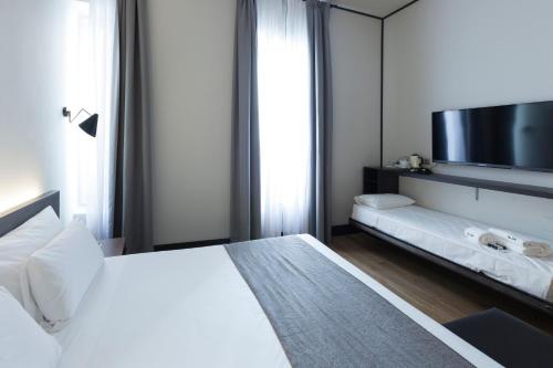 ICON Embassy by Petit Palace - main image