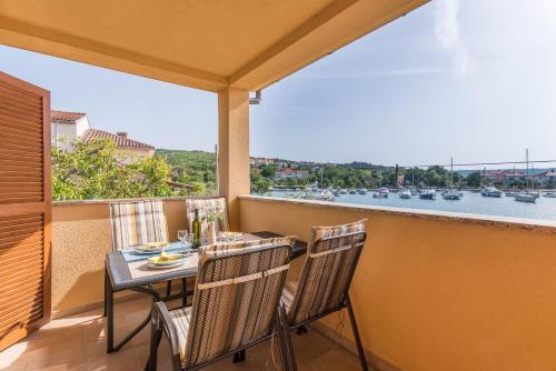 Apartment with Sea View