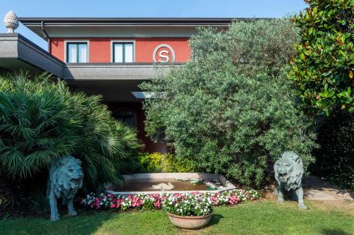 Hotel Silver - image 5