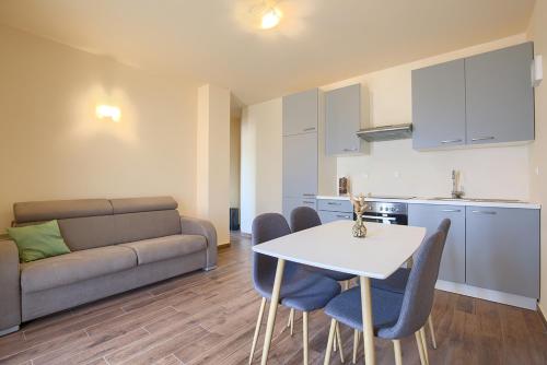  Apartmani Stršen in Pula