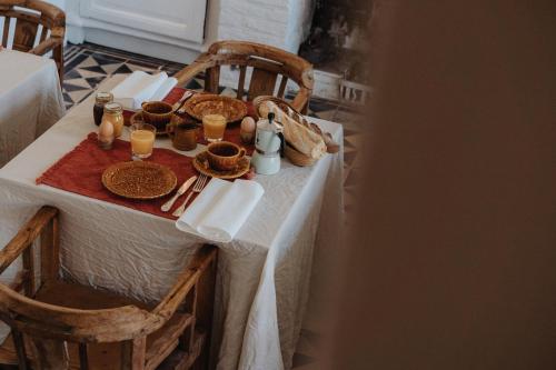 Hrana in pijača, Amitié (Amitie) in Ophoven