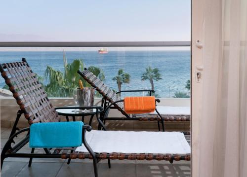 Aria Room Type - Deluxe Suite with Hot Tub (3 adults)