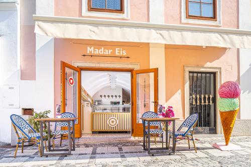 Madar Café Restaurant zum Fürsten - image 9