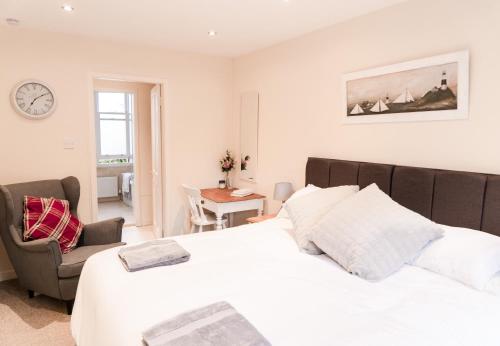 A Stay On The Brae, Edinburgh