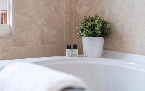 Bathroom, A Stay On The Brae near Soutra Coffee House