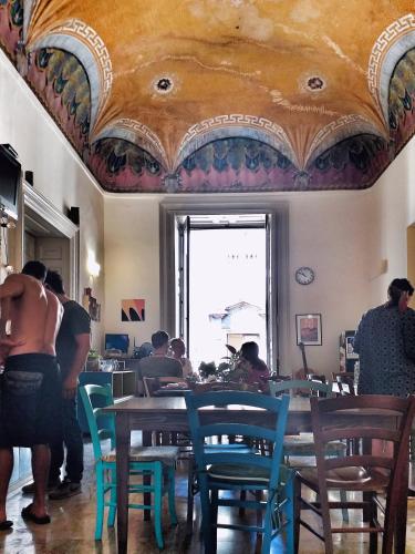 Comida y bebida, Ostello degli Elefanti in Catania