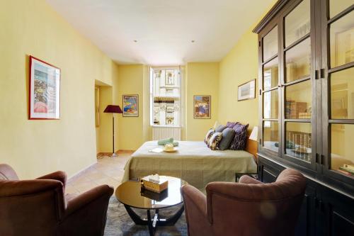 FONTAINE - CHARMING PROVENCAL Clim 6 GUEST OLD TOWN NICE - image 2