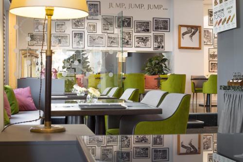 Jump INN Hotel Belgrade - image 4