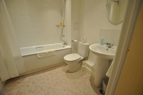 Two Bed Two Bath Apartments at Pavilions by Accommodation Windsor Ltd, Windsor (zdjęcie 9)