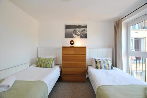 Two Bed Two Bath Apartments at Pavilions by Accommodation Windsor Ltd, Windsor (zdjęcie 10)