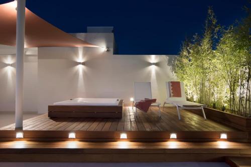 Glyfada South42, Atény