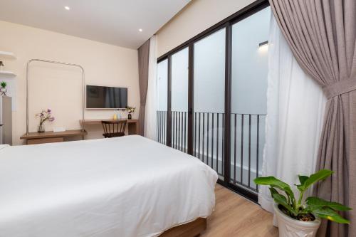 Studio Apartment image 4