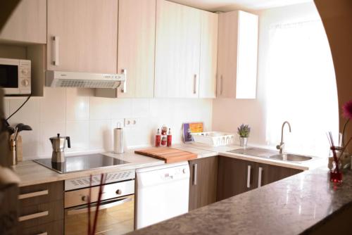 廚房, CASA CAPELLANIA-chalet con piscina junto a Madrid in 巴爾莫哈多