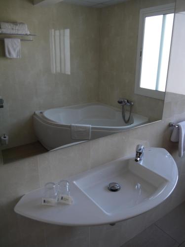 Hotel Astoria Park - image 6