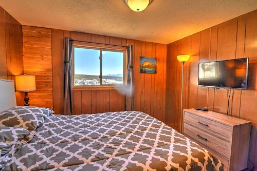 Best Views in Town + Pool Table & Fireplace +Dogs! - image 3