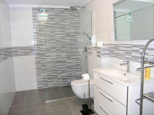 Two-Bedroom Apartment image 3