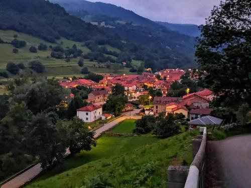 El Corro, acogedora casa con jardín en el corazón de Cantabria