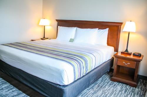 Country Inn & Suites by Radisson, Washington Dulles International Airport, VA