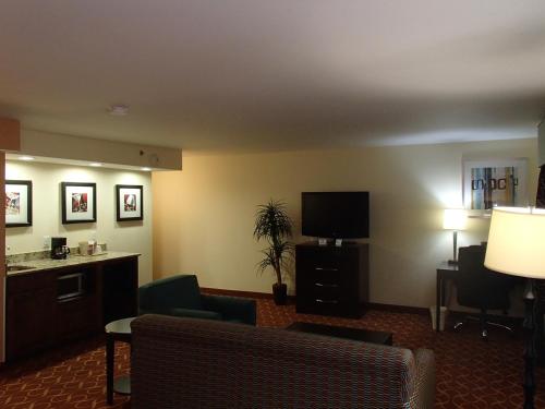 Lux Hotel & Spa, Trademark Collection by Wyndham – Arlington, TX
