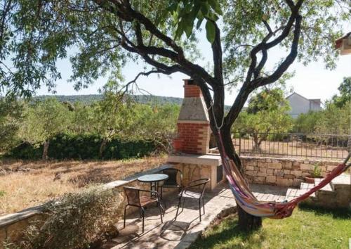 Holiday house with a swimming pool Skrip Brac - 17350 - image 3
