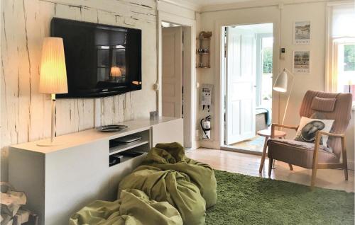 Lovely Home In Sollebrunn With Wifi in Sollebrunn