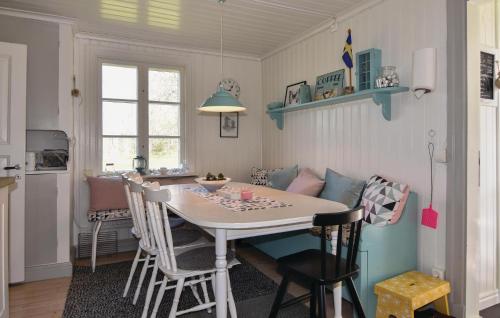 virtuve, Lovely Home In Sollebrunn With Wifi in Sollebrunn
