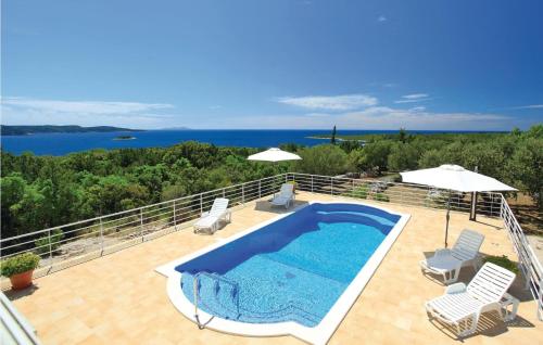 Stunning Home In Pelegrin With 3 Bedrooms, Wifi And Outdoor Swimming Pool - Vela Luka