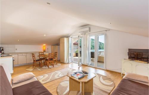  One-Bedroom Apartment in Rogotin in Rogotin