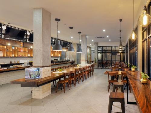 레스토랑, 카마 호텔 메단 (Kama Hotel Medan) in 메단