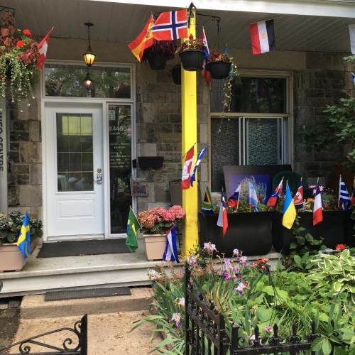 

Pied-A-Terre Mont-Royal