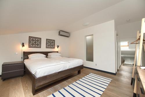 Kolkovna 5 Penthouse - image 3