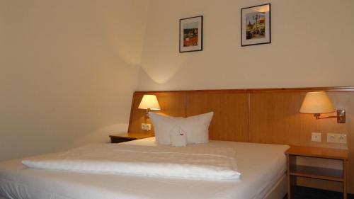 Hotel Zur Post 12.8km von Felixsee entfernt