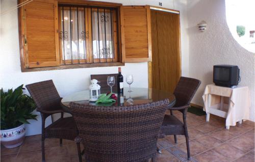 3 Bedroom Stunning Home In Santa Pola