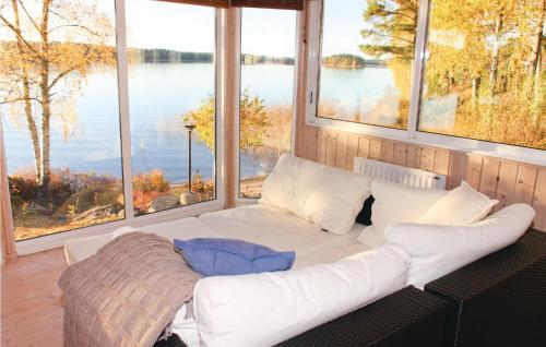 Nice home in Sffle with 3 Bedrooms, Sauna and WiFi in Saffle