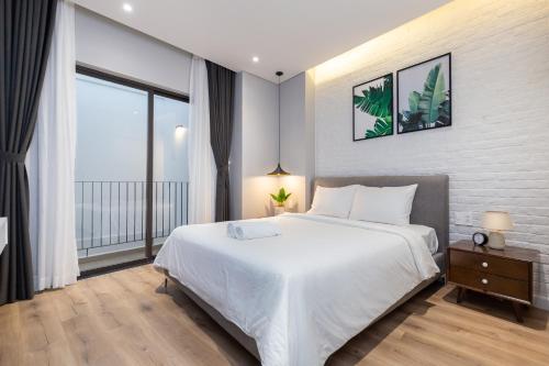 Studio Apartment image 7