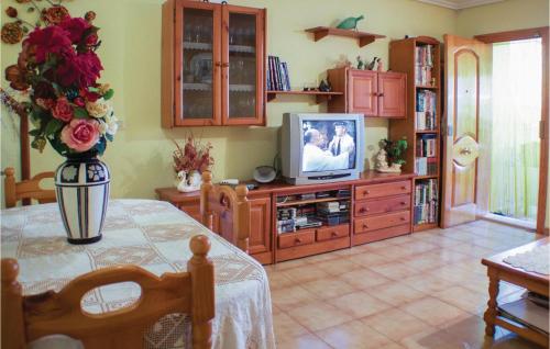 3 Bedroom Stunning Home In Santa Pola