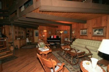 Stouffermill Bed & Breakfast in Algonquin Highlands (ON)