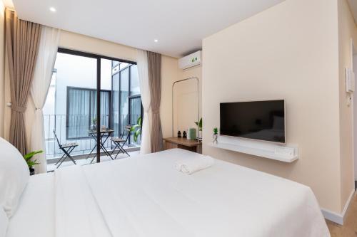 Studio Apartment image 3