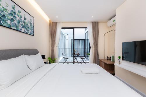 Studio Apartment image 2