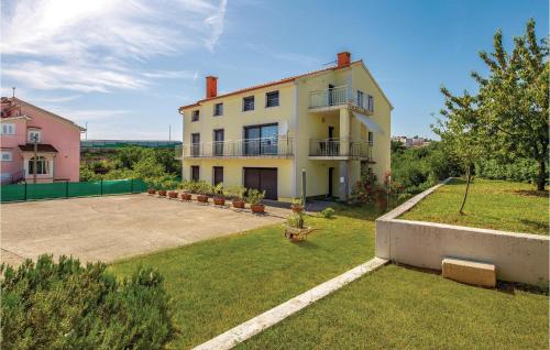  Two-Bedroom Apartment in Marinici in Marinići