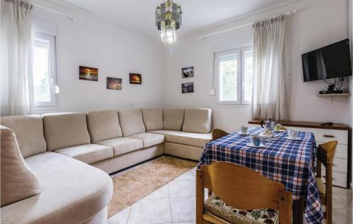  One-Bedroom Apartment in Sorici in Šorići