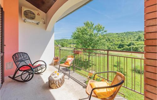  Two-Bedroom Apartment in Cerovlje in Previž