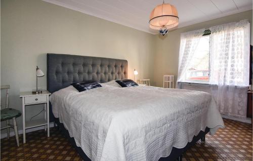 Awesome Home In Sjotorp With Wifi in Sjötorp
