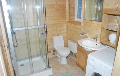 Vannas istaba, 3 Bedroom Stunning Home In Mellerud in Asensbruka