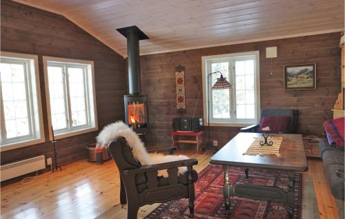 Three-Bedroom Holiday Home In Sjusjoen in 斯幽斯耶恩