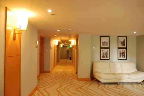 Chengdu Carmen Hotel
