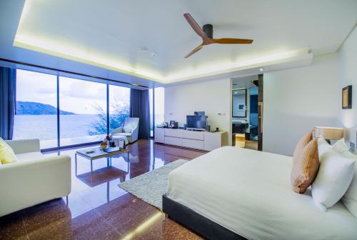 room detail thumbnail 0